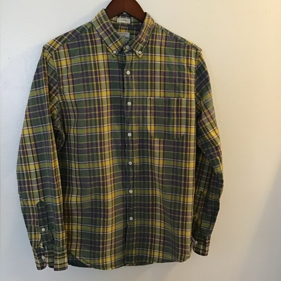 J. Crew | Long Sleeve Madras Button Down | Classic Fit | Size Medium - Picture 2 of 3